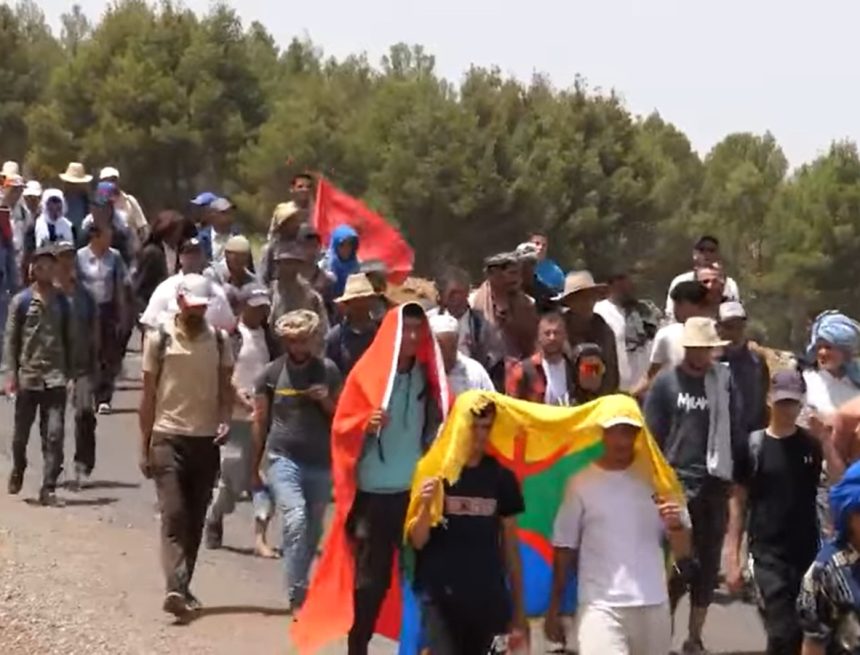 مسيرة آيت بوݣماز : المغرب ليس هو مدن المونديال