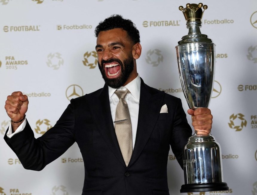 Salah breaks records to win Premier League award