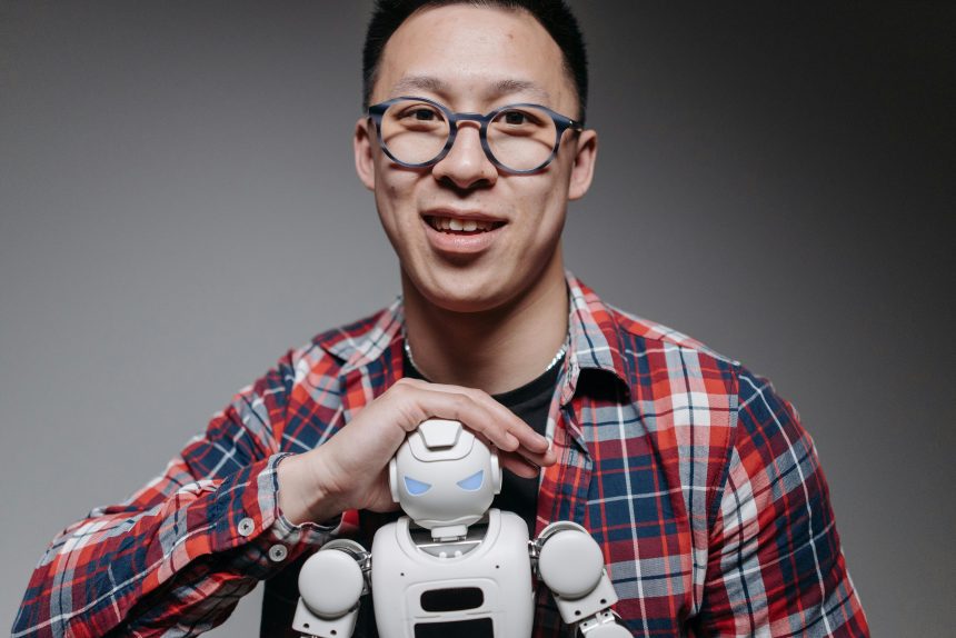 China’s historic legal ban: companies cannot fire workers for AI replacement