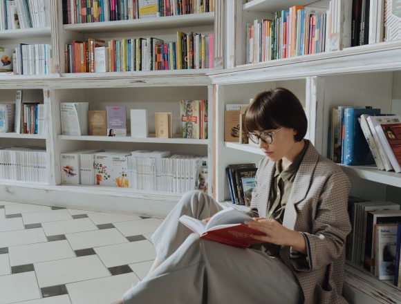 pexels-cottonbro-4855443 Les 5 Meilleurs Livres de Développement Personnel à Lire en 2026