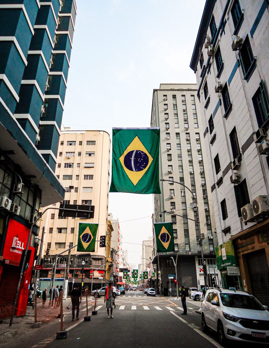 pexels-sergio-cruz-3379164-28320342 البرازيل تُنهي عصر “44 ساعة عمل أسبوعيا”: 26.8 مليون عامل يحصلون على يومين راحة أسبوعياً